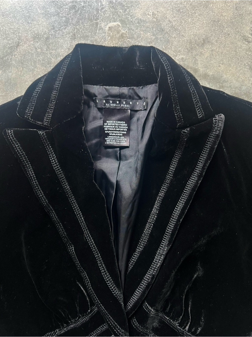 Vintage 90’s Laundry by Shelli Segal Velvet Blazer made in Canada size 0 - Picture 5 of 10